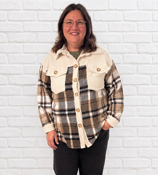 chemise à carreaux dans les tons beige, crème et brun!
